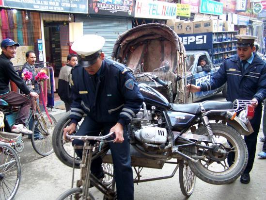 Scène de rue à Kathmandu