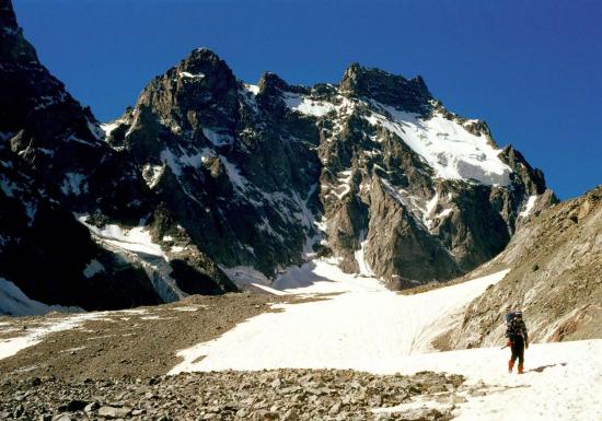 Descente du Glacier Noir et l&rsquo;Ailefroide occidentale