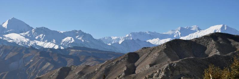 Le massif des Annapurna vu depuis Ghiling