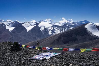 Au sommet du Gaugiri avec à l'horizon Annapurna I (photo Marinus van Breugel)