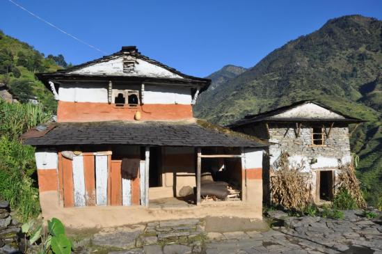 Maison gurung à Muna