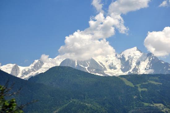 Le massif du Mont-Blanc vu de la montée à Plaine Joux