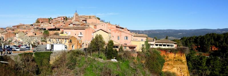Au pays des ocres, le village de Roussillon