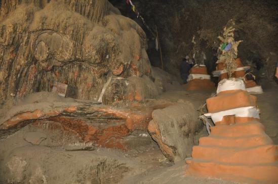 A l'intérieur de Chungsi cave