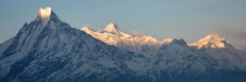 Coucher de soleil sur le massif des Annapurna dégusté depuis Mohare danda