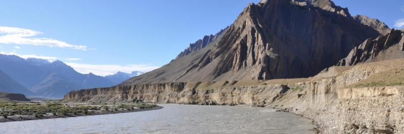 Le fleuve Zanskar du côté de Pidmo