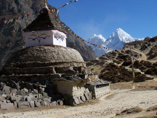 Le chorten à l'entrée N de Thame