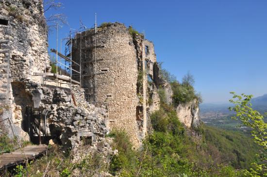 Le château de Rochechinard