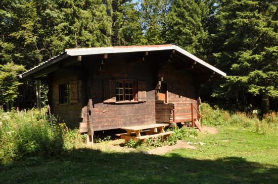 La cabane du Serre du Sâtre