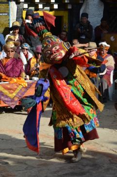 Scène de Tiji à Lo Monthang