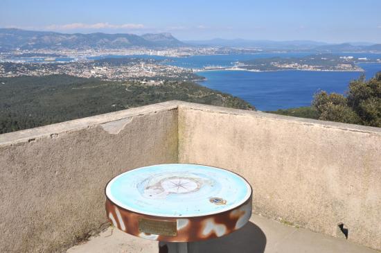 La rade de Toulon vue depuis ND du Mai