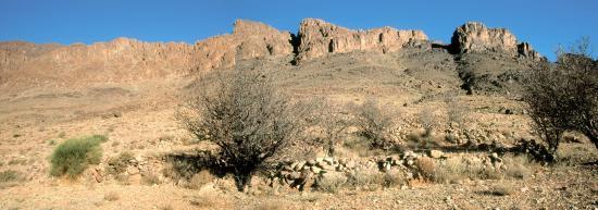 Les falaises du Djbel Aklim vues depuis Tagragra