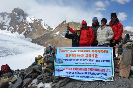 Joie partagée au Teri La (5593m)