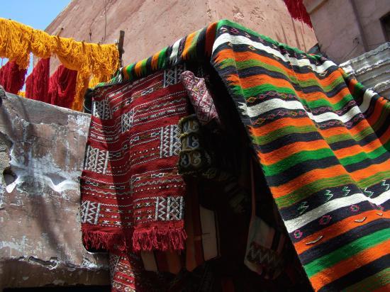 « Zoulis tapis »… dans les souks de Marrakech