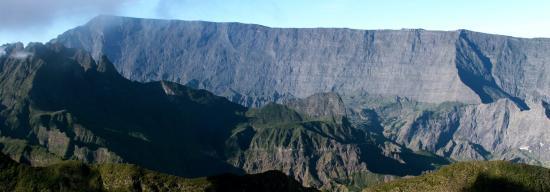 Le cirque de Mafate depuis la Mare aux Cerfs