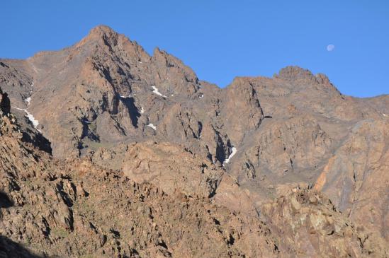 Le massif de l’Aksoual dès potron-minet