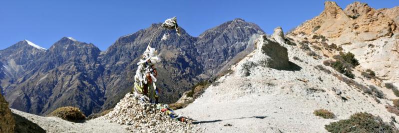 Le col entre Samar et Chungsi cave