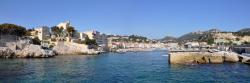 A l'entrée du port de Cassis