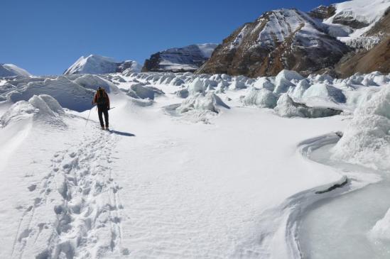 Traversée du glacier pour rejoindre le camp avancé de Thulo dunga en RD