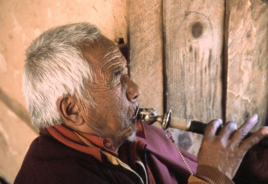 Moine au gonpa de Pangboche