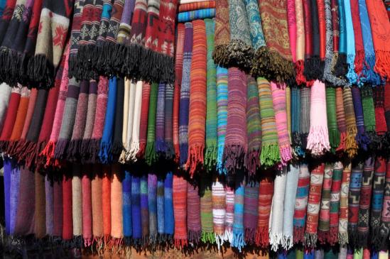 Echarpes sur les marchés de Kathmandu