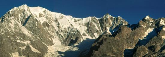 Le Mont-Blanc depuis le refuge Bertone (Val d’Aoste)