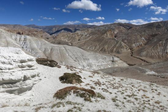 Sur la crête de la Sakau danda