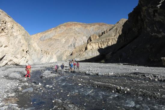 Lors de la remontée de la Madhi khola