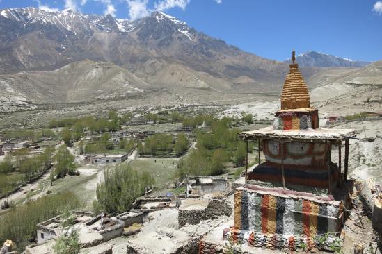 Le village de Ghilling comme on le voit depuis le chorten à proximité de la gompa