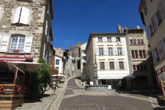 Dans les rues du Puy-en-Velay