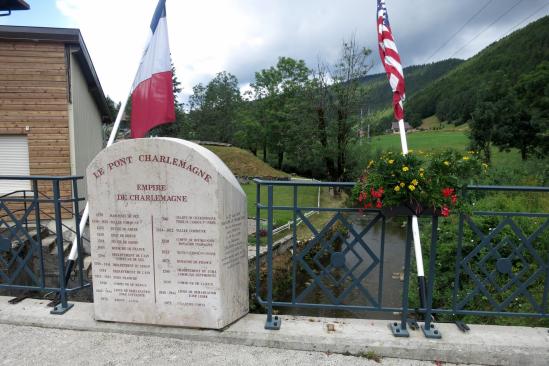 Le Pont Charlemagne à Mijoux