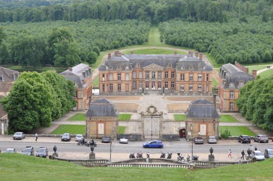 Le château de Dampierre