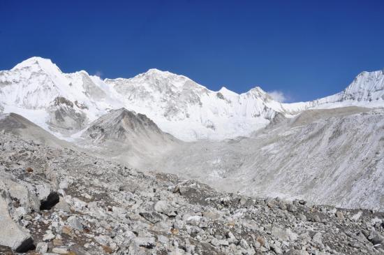 Depuis la montée aux Panch pokhari, de G à D, Kali himal, Baruntse et West col