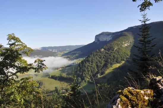 En montant depuis Tourtre vers le col de Sarna