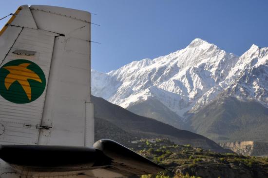 Le Nilgiri vu depuis l'altiport de Jomosom