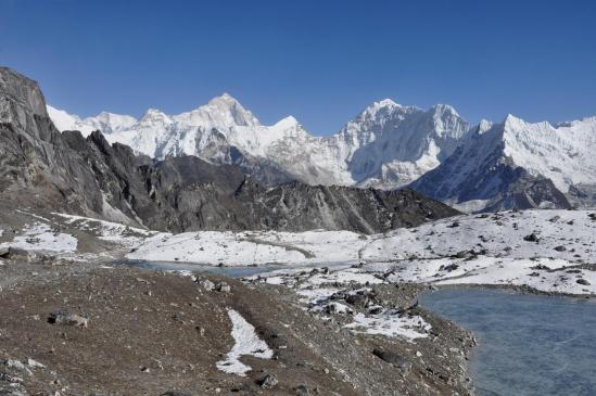 Les lacs au pied du Kongma La