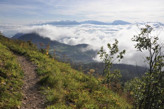 Sur le balcon E, lever de soleil sur Belledonne et les Aiguilles d'Arves