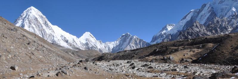 Au départ de Lobuche (Pumori, Lingtren, Khumbutse)