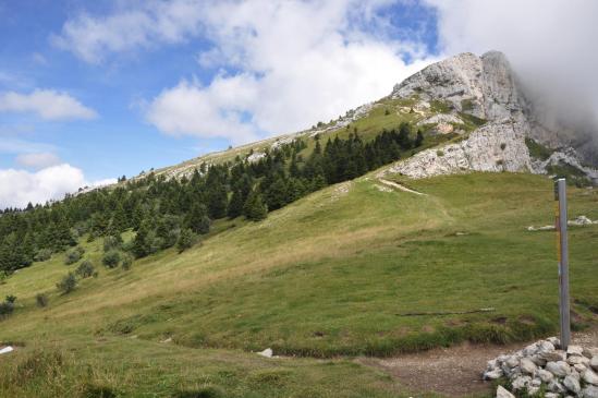 Le col de l'Arc et derrière le Roc Saint-Michel