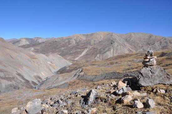 Dans la traversée des plateaux d'altitude avant d'arriver à Chharka Bhot