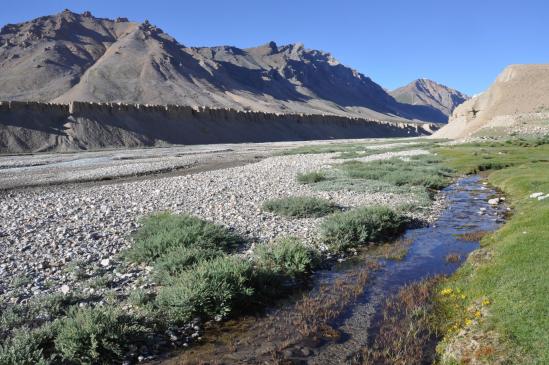 La fin du trek se situe sur la rive opposée de la Yunam Chu