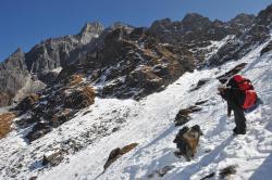 Montée de Chutanga au Zatr Og alors que le soleil est revenu