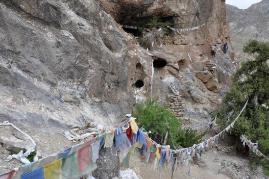 Les grottes de Pokhar Ogyan Rzong