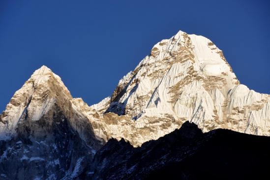 Depuis Shomare, le coucher de soleil sur l'Ama Dablam