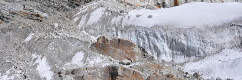 La partie la plus délicate pour l'accession au glacier du Mera La : la remontée du chaos morainique à gauche