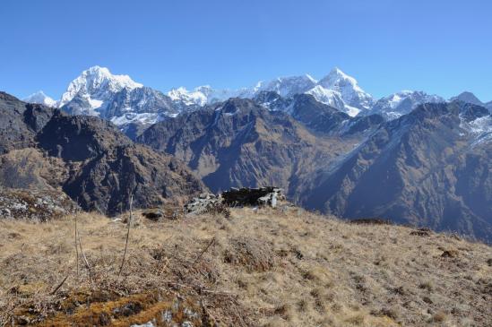 Le panorama au-dessus de Kholakharka, du Tengi Ragi Tau au Numbur