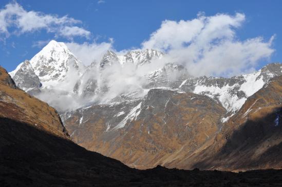 Depuis Thare kharka, le fond de vallée fermé par le Bigphera Go Nup