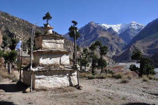 Chorten à l'entrée de Kagkot