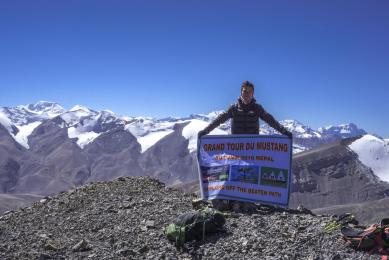 Bhim Tamang au sommet du Gaugiri