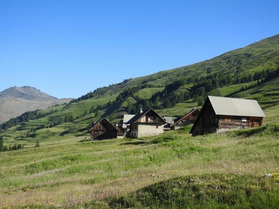 Au départ de la vallée de la Cerveyrette